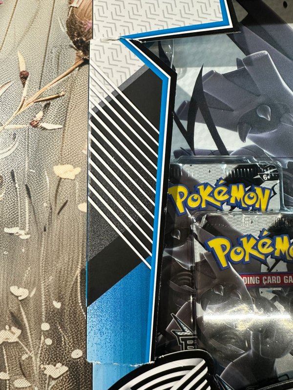 Pokémon Scarlet & Violet - SV10.5 Black Bolt Binder Collection - Image 4